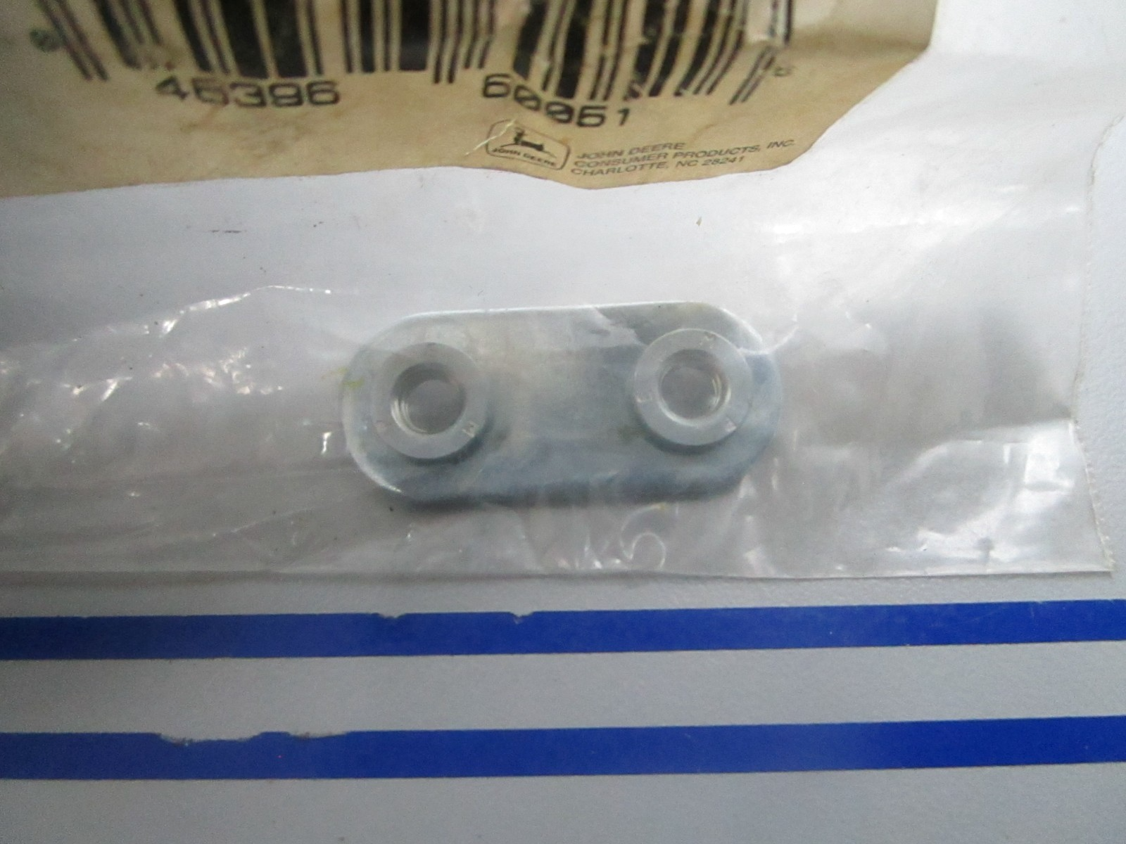 *NEW OEM* 0810 John Deere Mounting Plate UP-04546