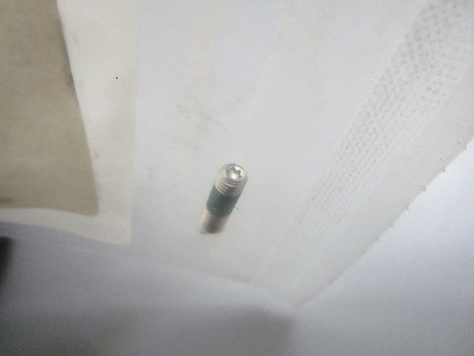 *NEW OEM* 0810 Mercury Quicksilver Screw 10-8M0000578