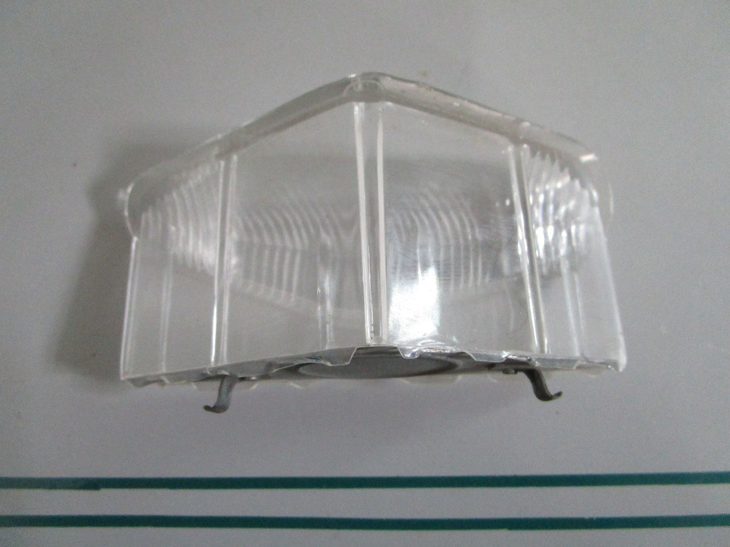 NEW OEM 1118260590 Mercedes-Benz Left Lens 0820