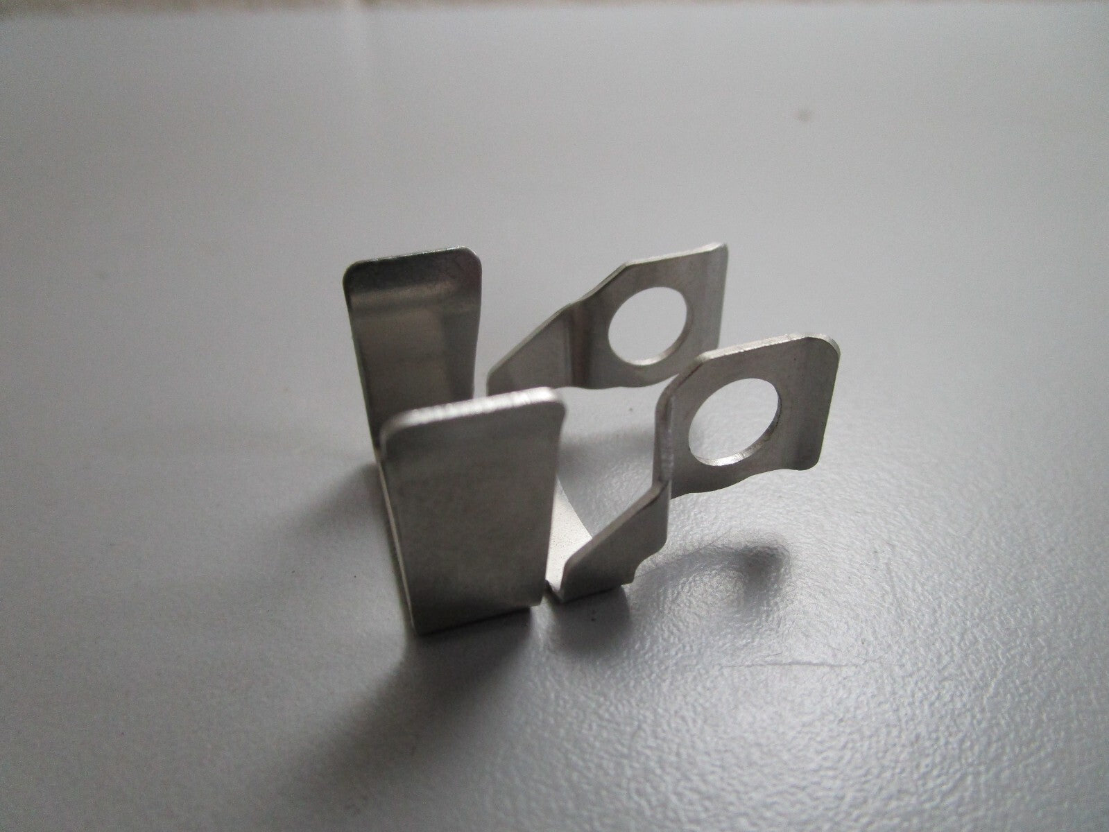 *NEW OEM* 0820 OMC Johnson Evinrude Retainer Clip 126933 0126933