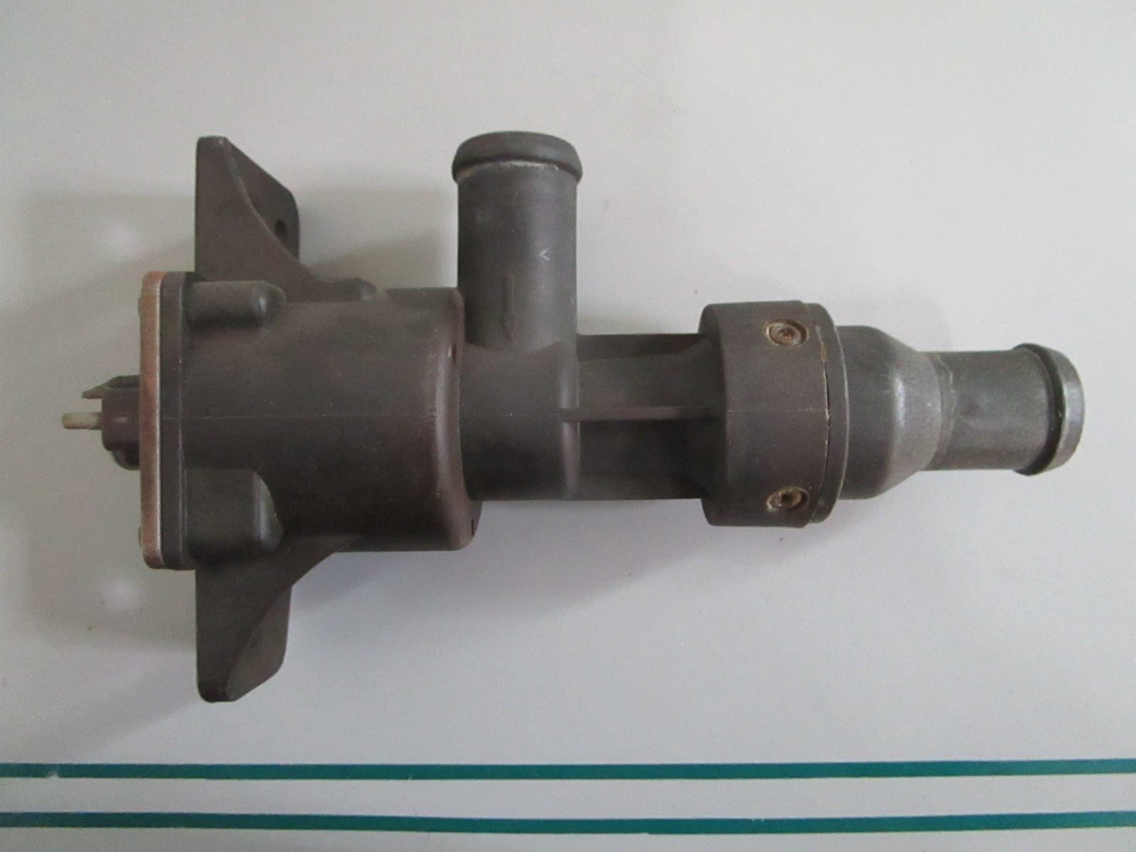 NEW OEM 0008302984 Mercedes-Benz Bosch Heater Control Valve 0820