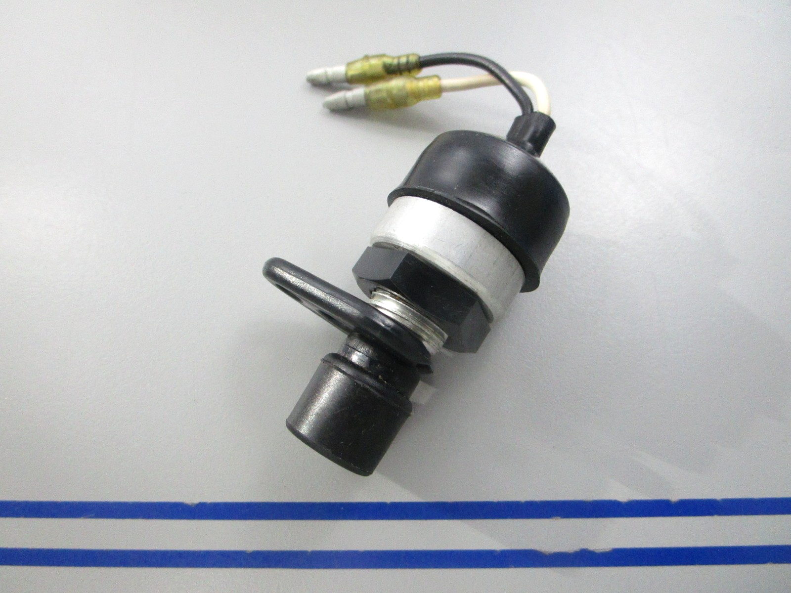 NEW OEM 87-82689M (87-97765) Mercury Quicksilver Stop Switch Assembly 0810