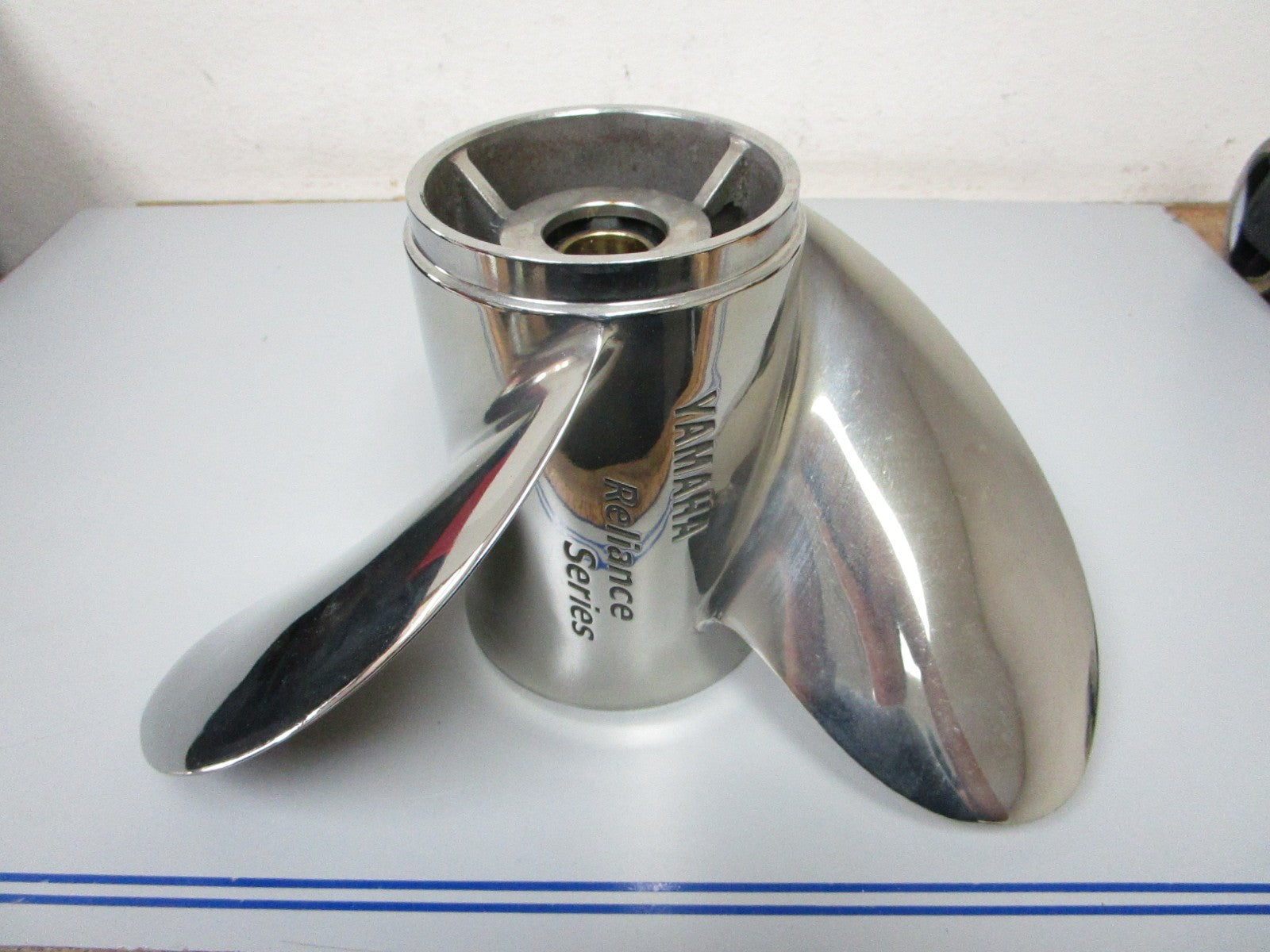 *NEW OEM* 0720 Yamaha 3 Blade Stainless Steel 13 ¾ x 19 Propeller 68F-45974-20