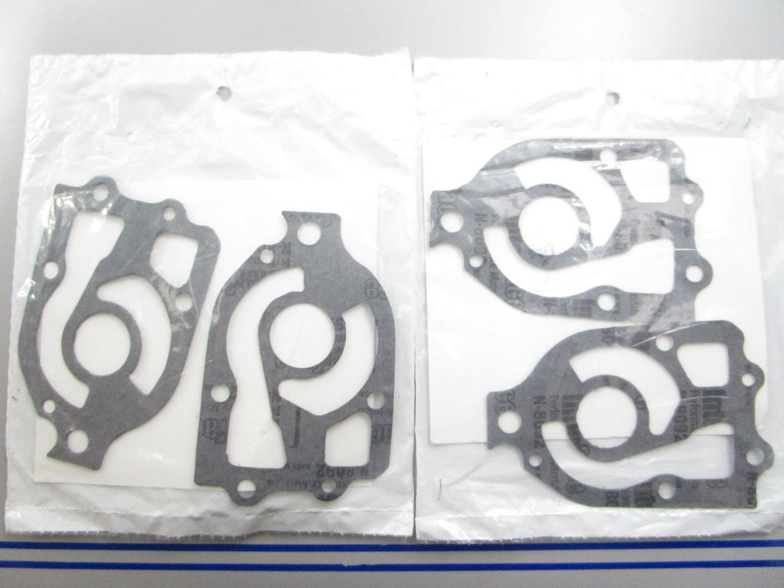 *NEW* (LOT OF 4) 0810 Sierra Gasket 18-2914 Replaces: Mercury 27-85608-1