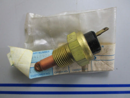*NEW OEM* 0820 Volvo Penta Switch 841890