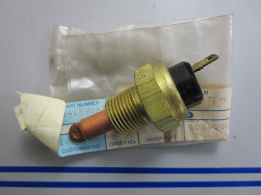 *NEW OEM* 0820 Volvo Penta Switch 841890