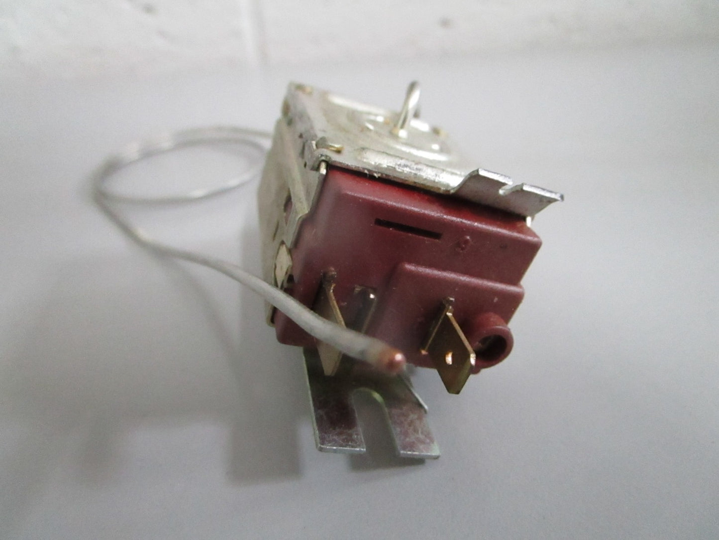 NEW OEM 0028208310 Mercedes-Benz Temperature Switch 0820