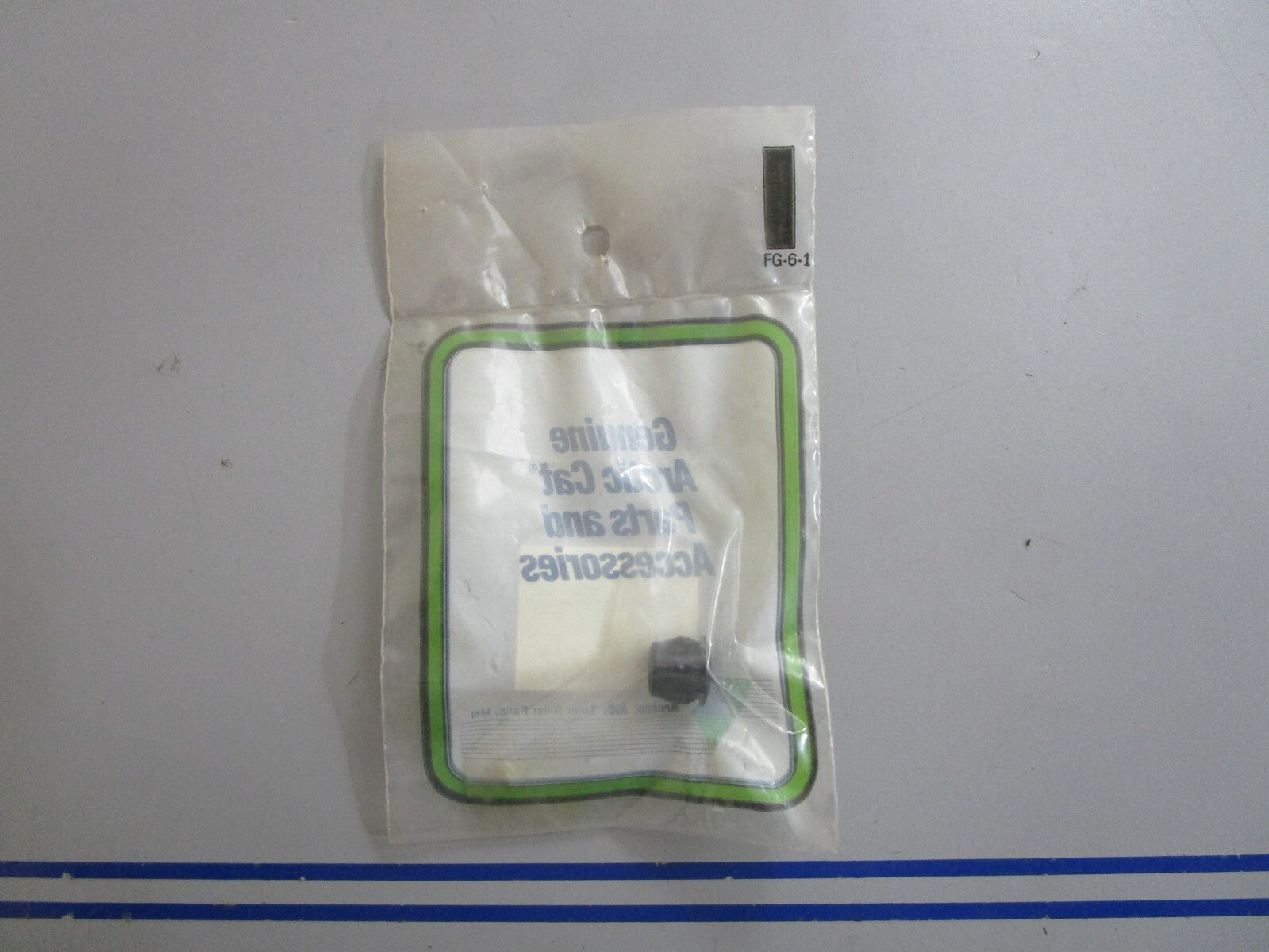 *NEW OEM* 0810 Arctic Cat Plug 0606-466