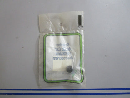 *NEW OEM* 0810 Arctic Cat Plug 0606-466