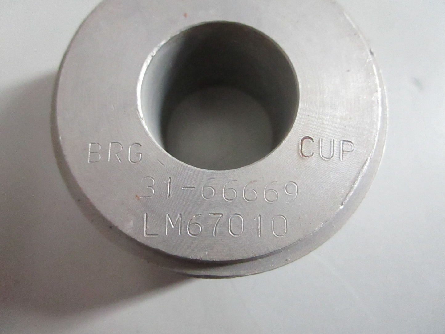 NEW OEM 31-66671 31-66669 Mercury Quicksilver Bearing Cup Tool 0820