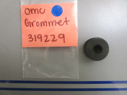 *NEW OEM* 0810 OMC Johnson Evinrude Grommet 319229 0319229