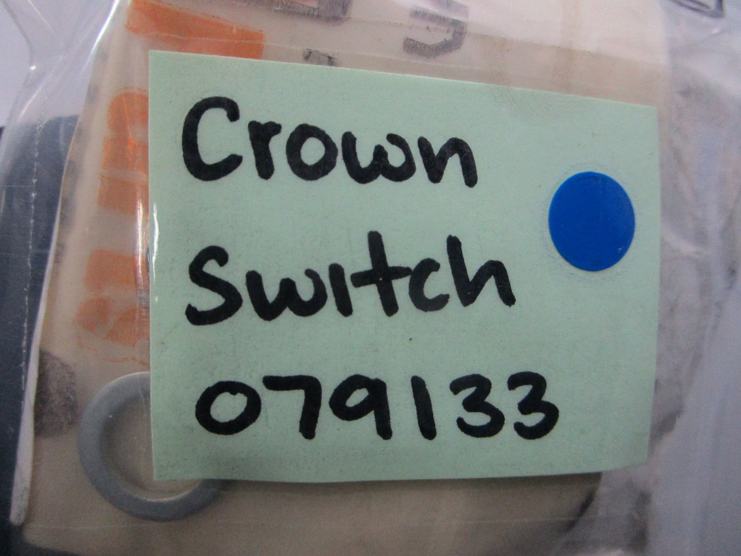 *NEW OEM* 0810 Crown Switch 079133