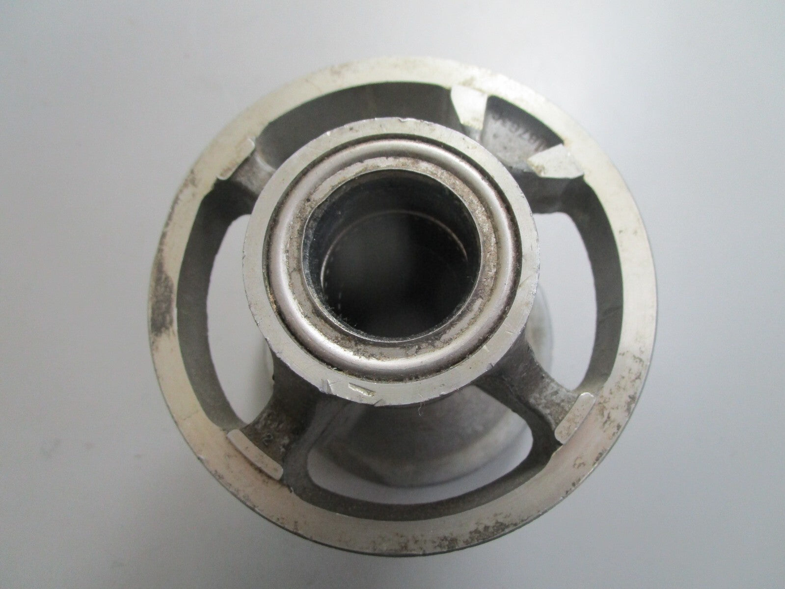 *NEW OEM* 0820 Mercury Quicksilver Bearing Carrier 73020A20