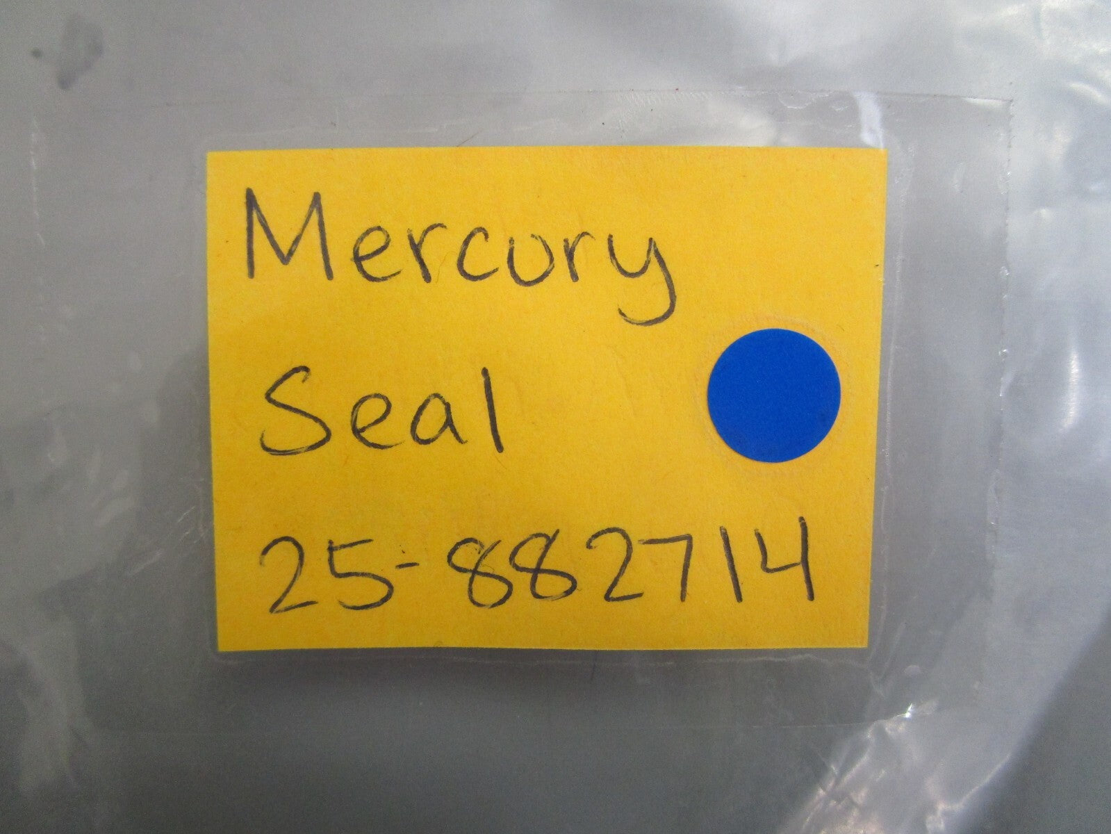 *NEW OEM* 0820 Mercury Quicksilver Seal 25-882714