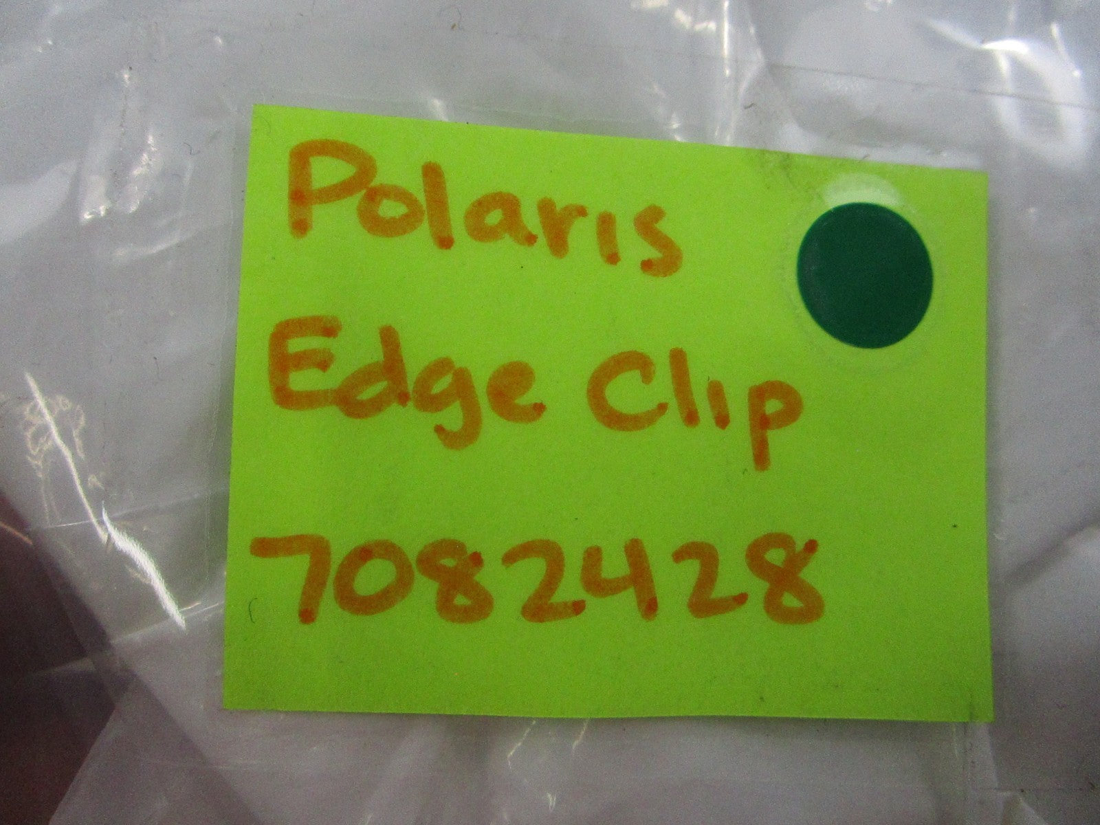 NEW OEM (LOT OF 2) 7082428 Polaris Edge Clip 0810