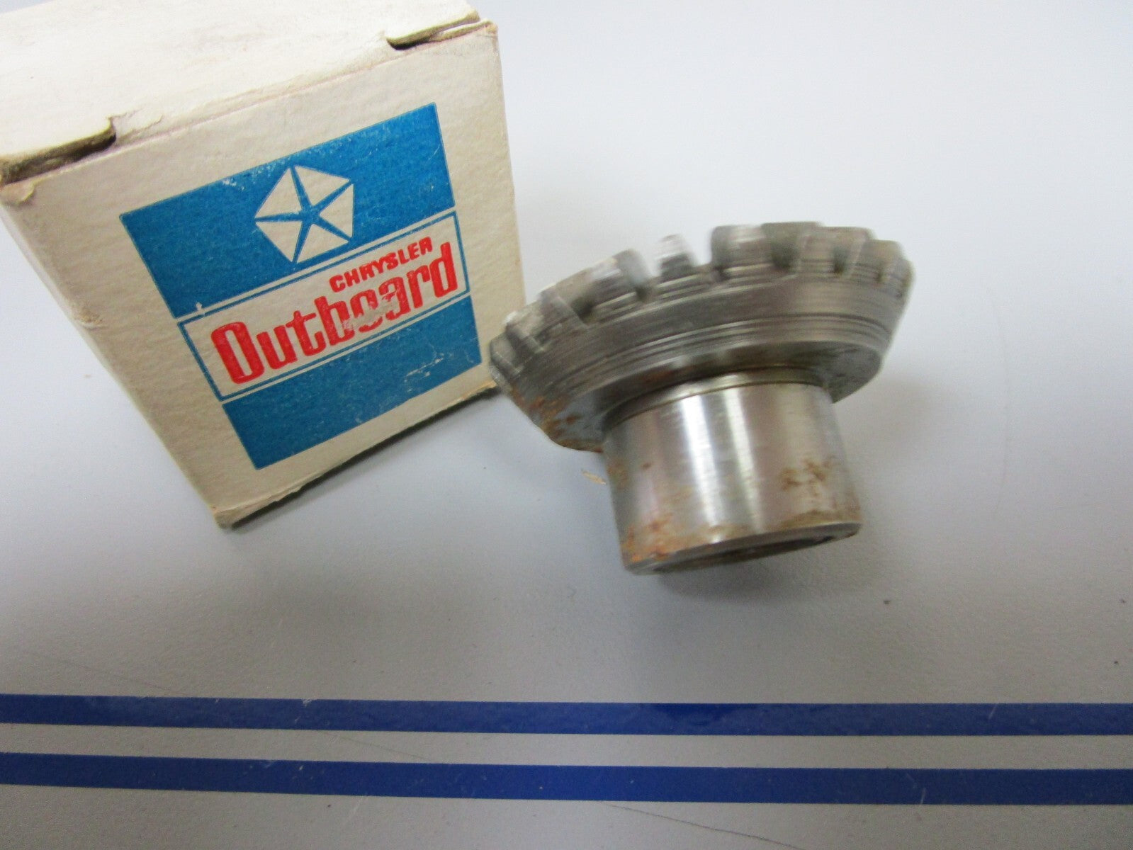 *NEW OEM* 0810 Mercury Chrysler Lower Unit Gear 817770A3