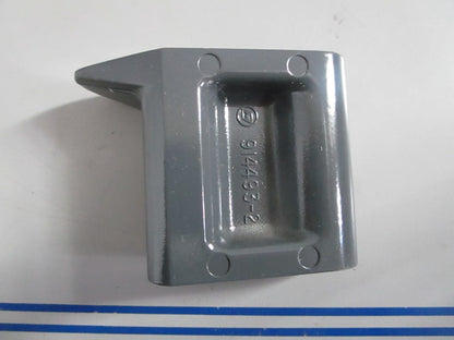 NEW OEM 914493 0914493 OMC Johnson Evinrude Front Mount Spacer 0820