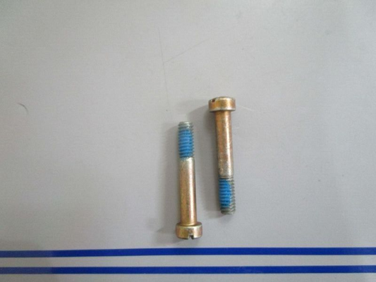 *NEW OEM* (LOT OF 2) 0770 OMC Johnson Evinrude Screw 908373 0908373