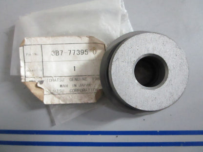NEW OEM 3B7-77395-0 Tohatsu Rod Guide 0820