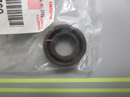 *NEW OEM* 0810 Suzuki Oil Seal 09282-12L04