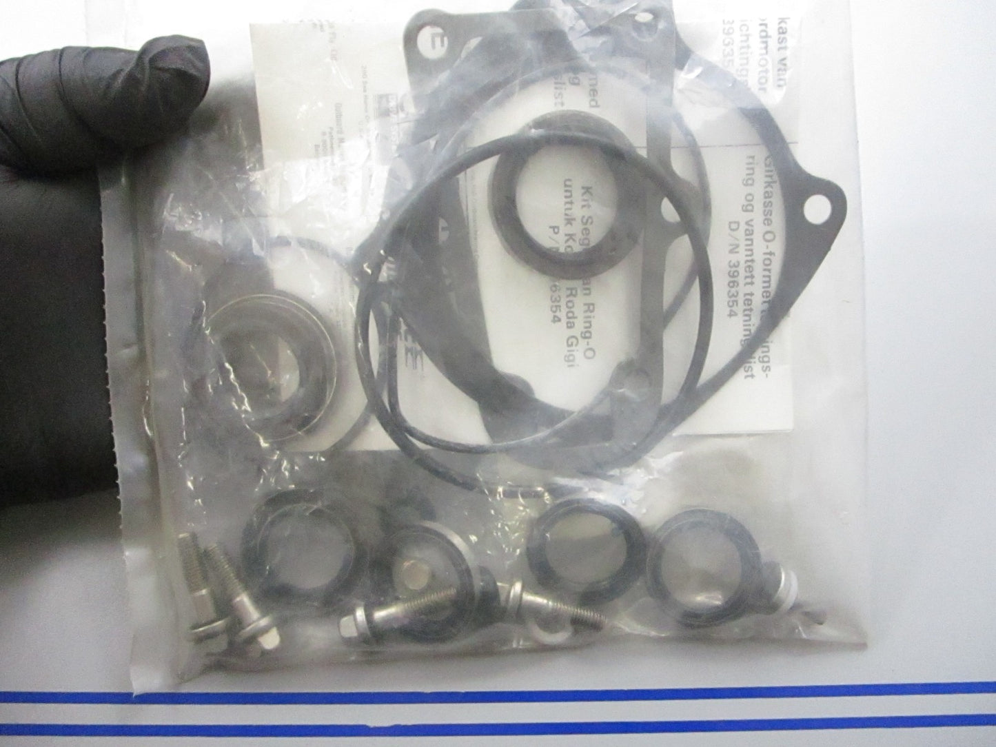 *NEW OEM* 0810 OMC Johnson Evinrude Seal Kit 396354 0396354