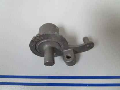 NEW OEM 305562 0305562 OMC Johnson Evinrude Throttle Control 0720