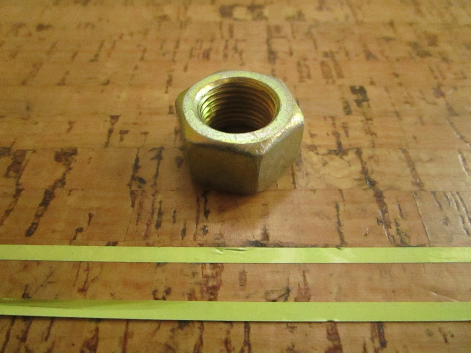 *NEW OEM*  0810 Volvo Penta Nut 3852021
