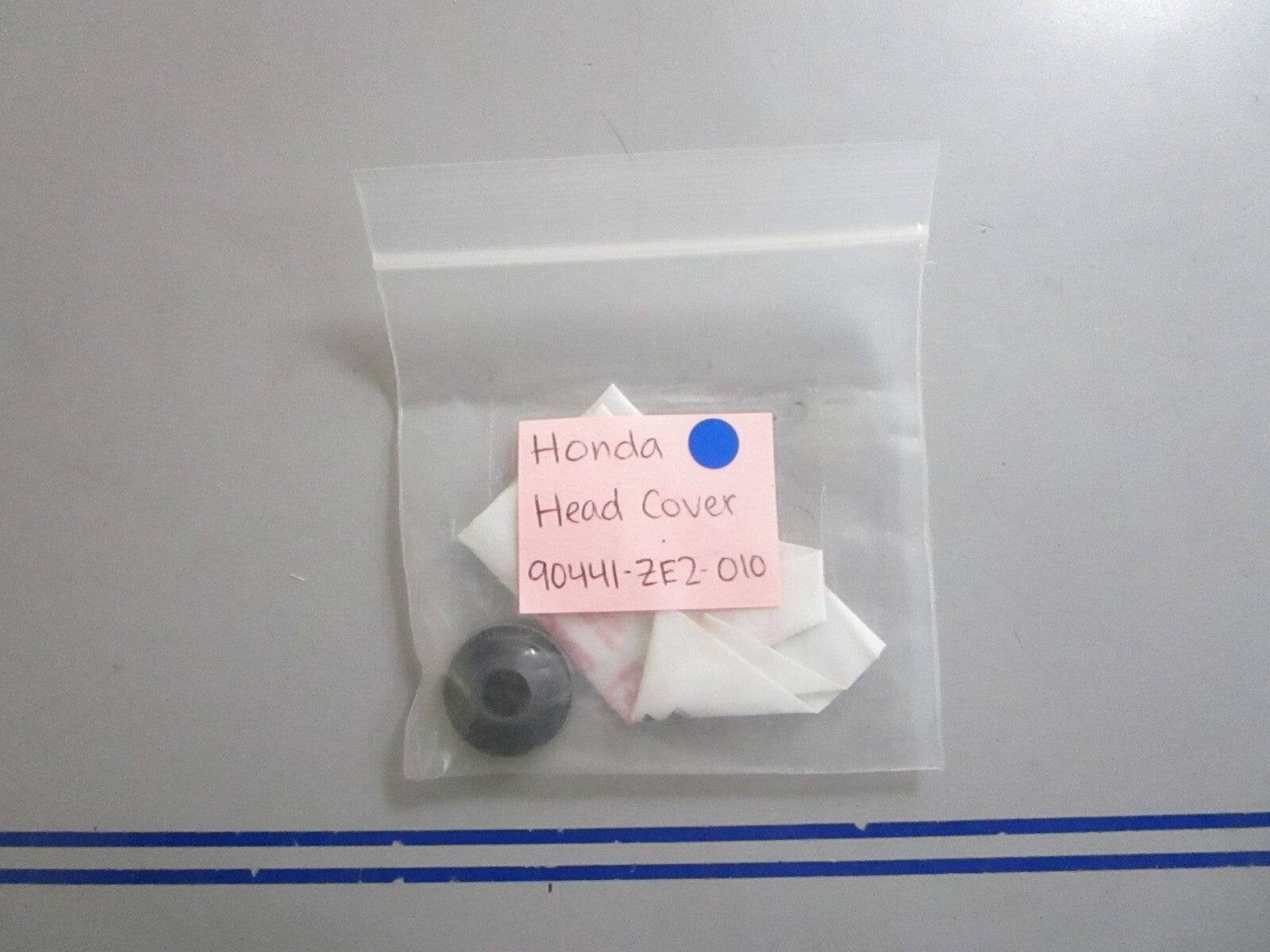 *NEW OEM* 0770 Honda Head Cover 90441-ZE2-010