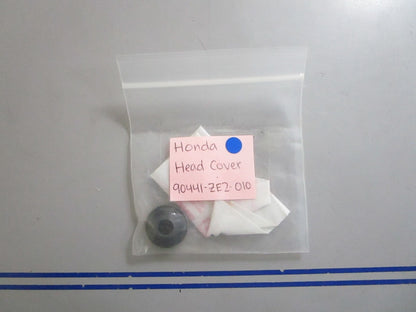 *NEW OEM* 0770 Honda Head Cover 90441-ZE2-010