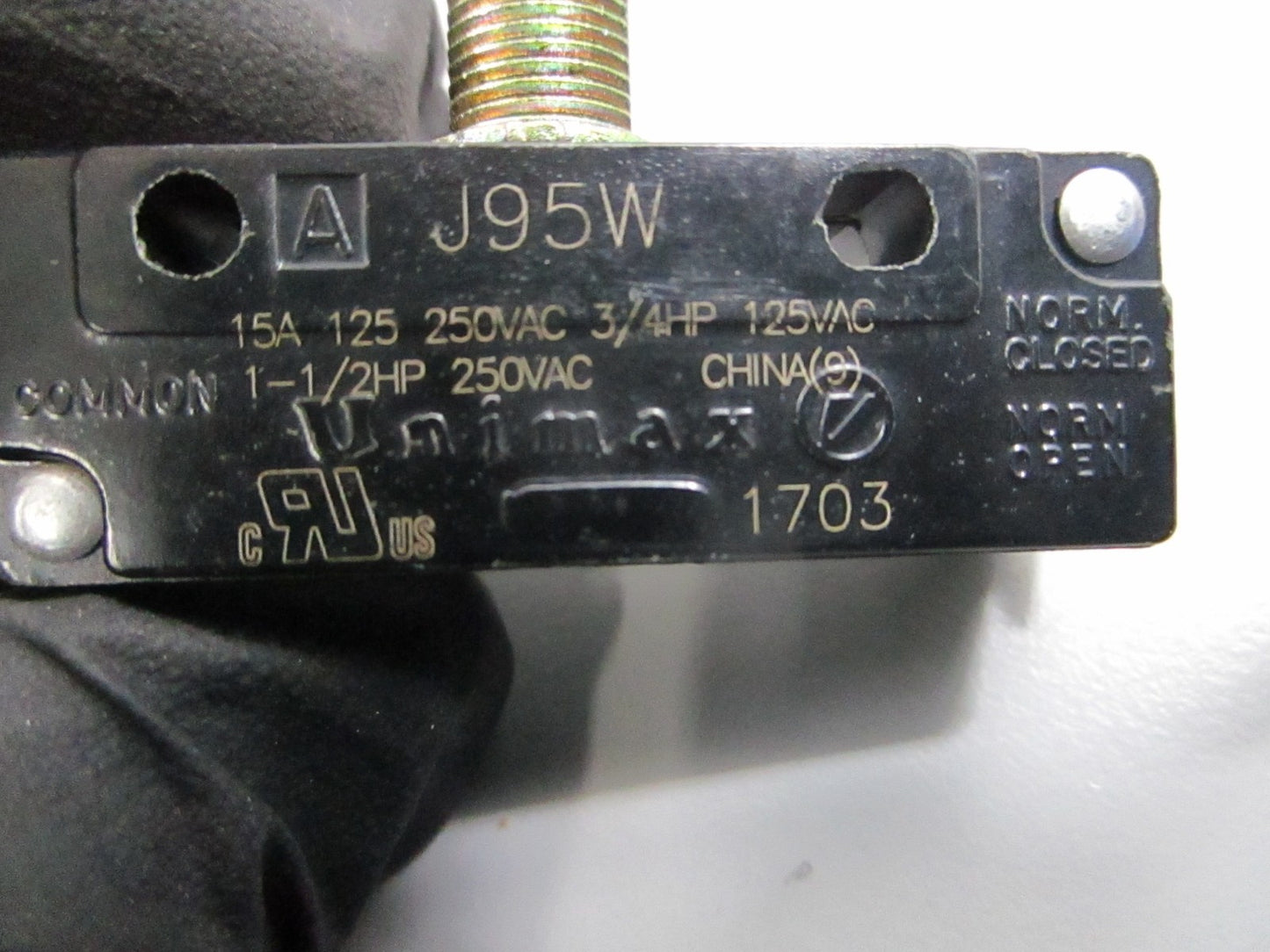 *NEW OEM* 0810 Crown Switch 079133