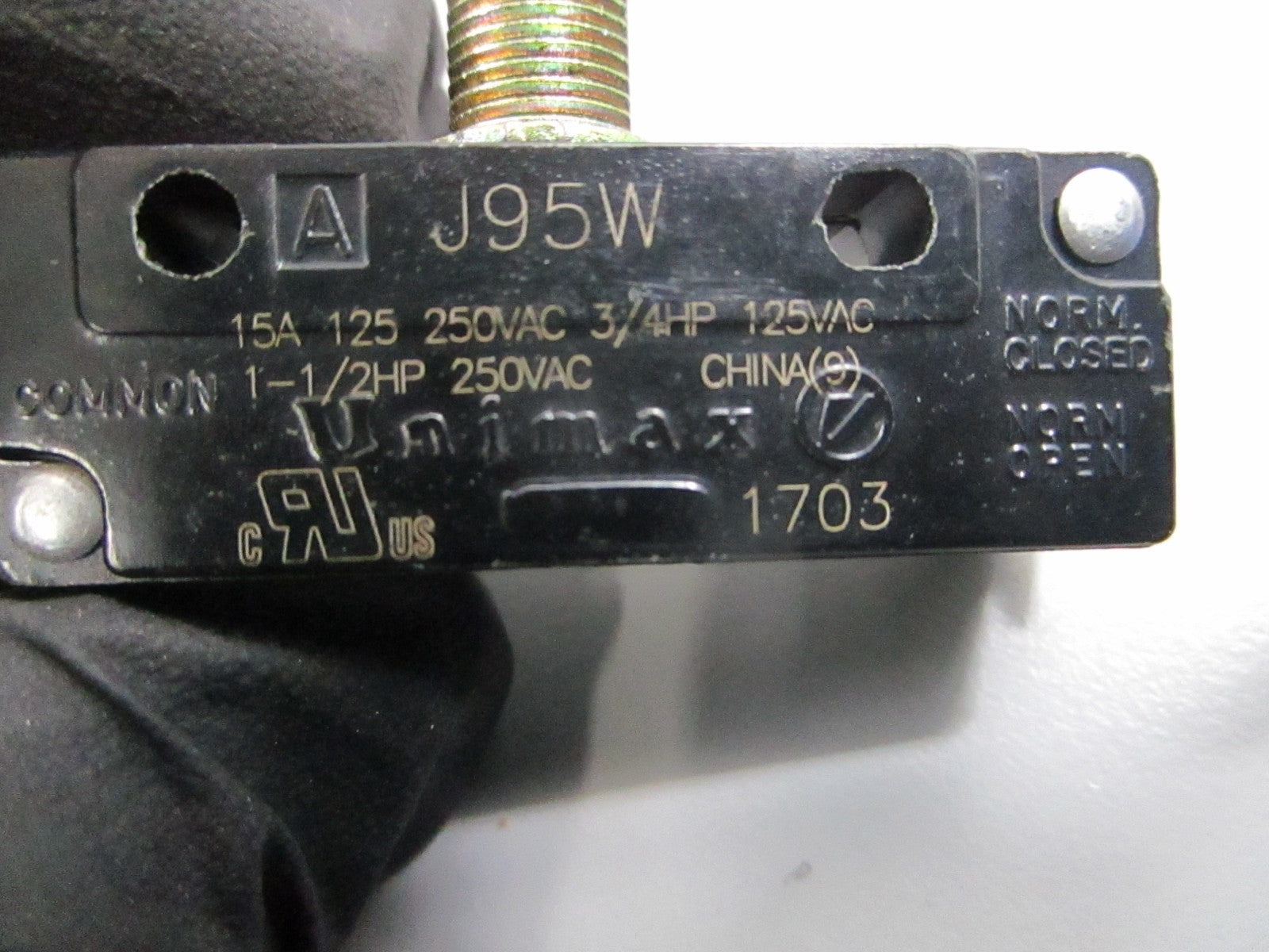 *NEW OEM* 0810 Crown Switch 079133