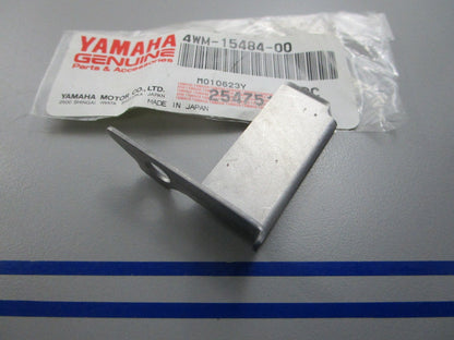 NEW OEM 4WM-15484-00-00 Yamaha Clamp 0810