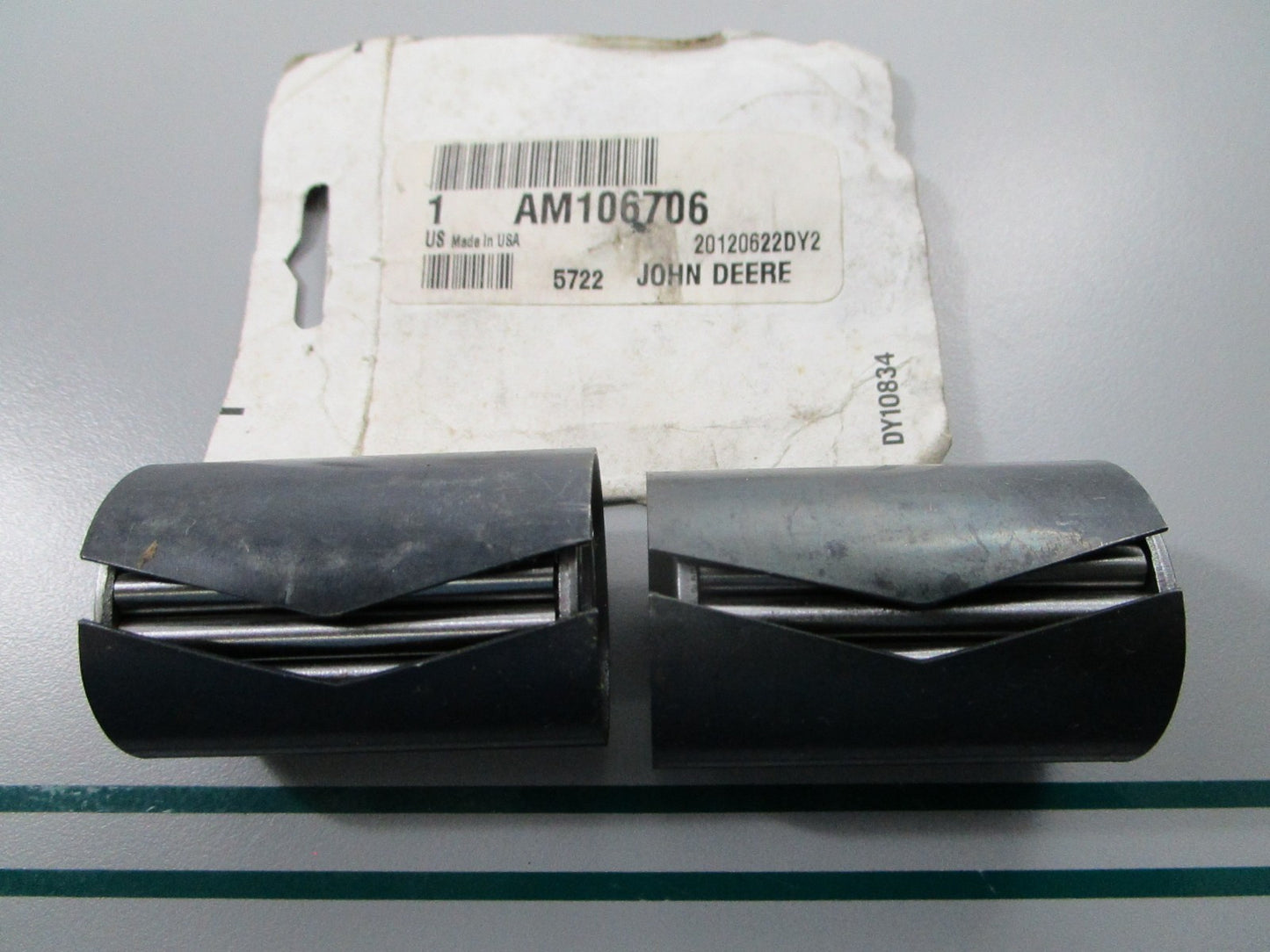 NEW OEM (LOT OF 2) AM106706 John Deere Cylindrical Roller Bearing 0810
