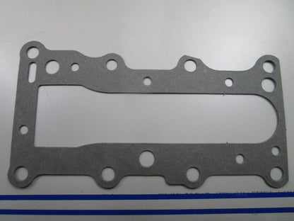 *NEW OEM* 0810 OMC Johnson Evinrude Gasket 318925 0318925