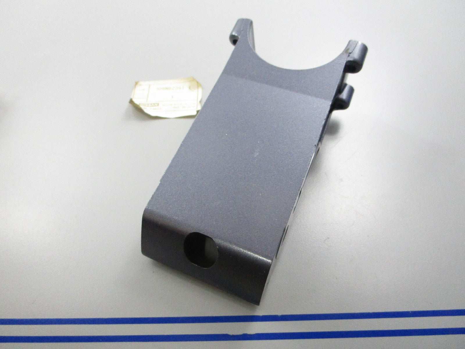 *NEW OEM* 0720 Tohatsu Nissan Swivel Bracket 309N62391-1