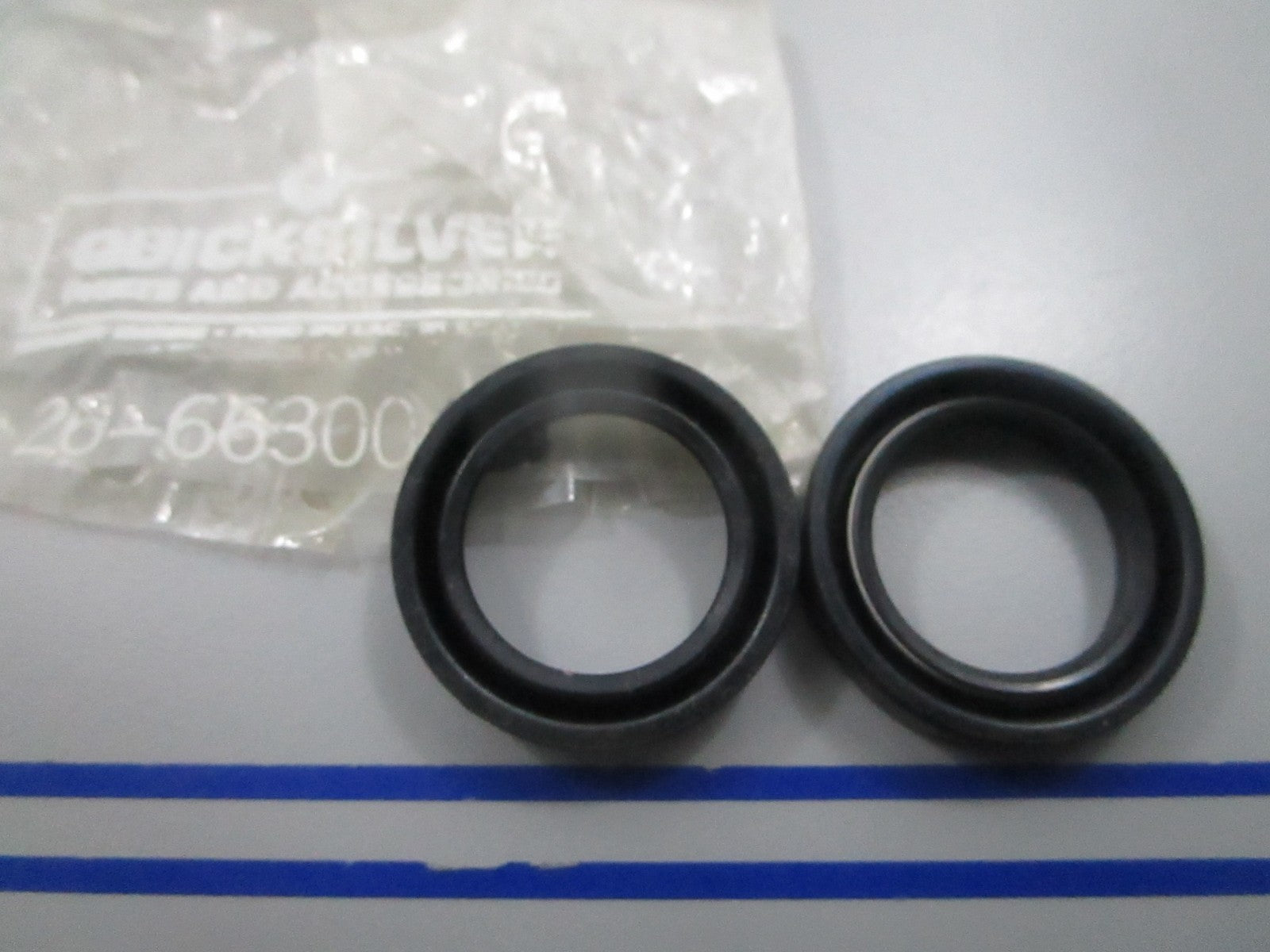 *NEW OEM* (LOT OF 2) 0810 Mercury Quicksilver Seal 26-66300