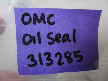 *NEW OEM* 0810 OMC Johnson Evinrude Oil Seal 313285 0313285