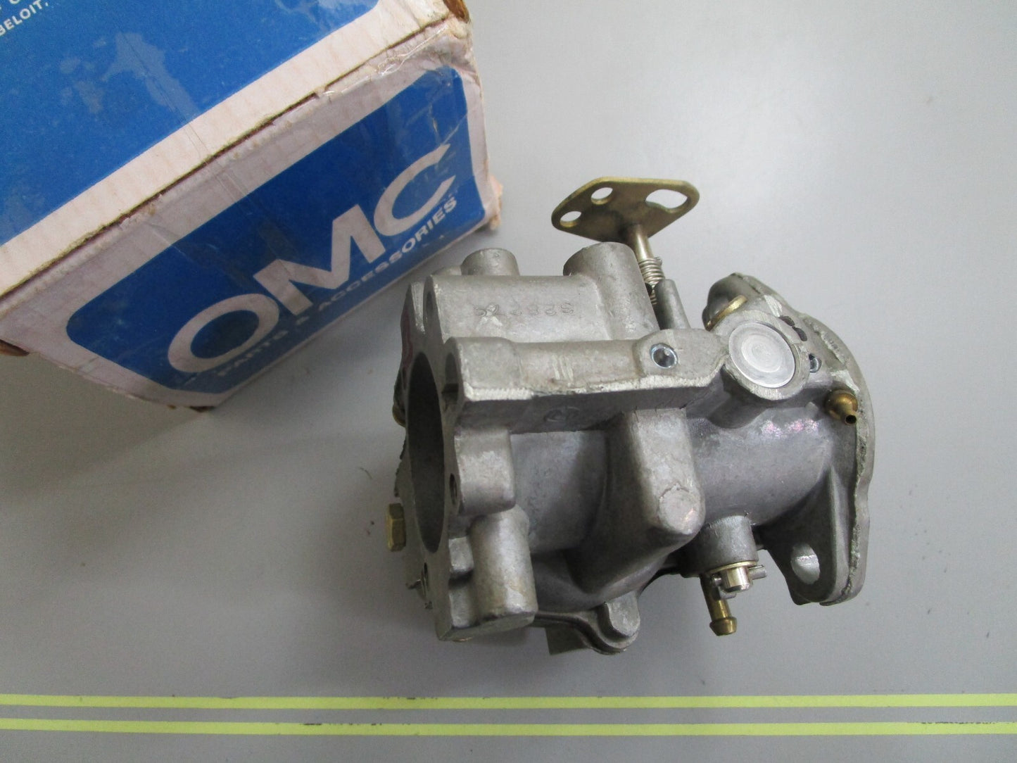 *NEW OEM* 0820 OMC Johnson Evinrude 70 75HP Carburetor Ay 393196 0393196