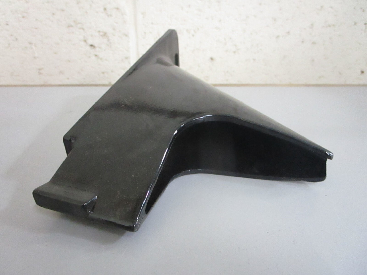 *NEW OEM* 0820 Mercury Quicksilver Black Exhaust Snout F523116-4