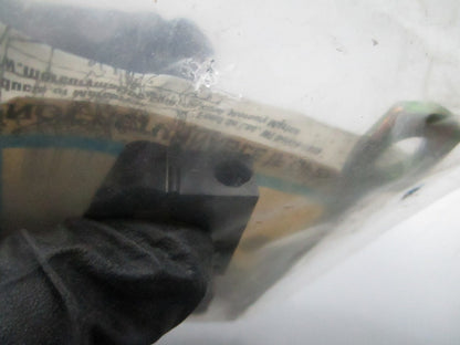 *NEW OEM* 0810 Mercury Quicksilver Retainer Assembly 8M0072689