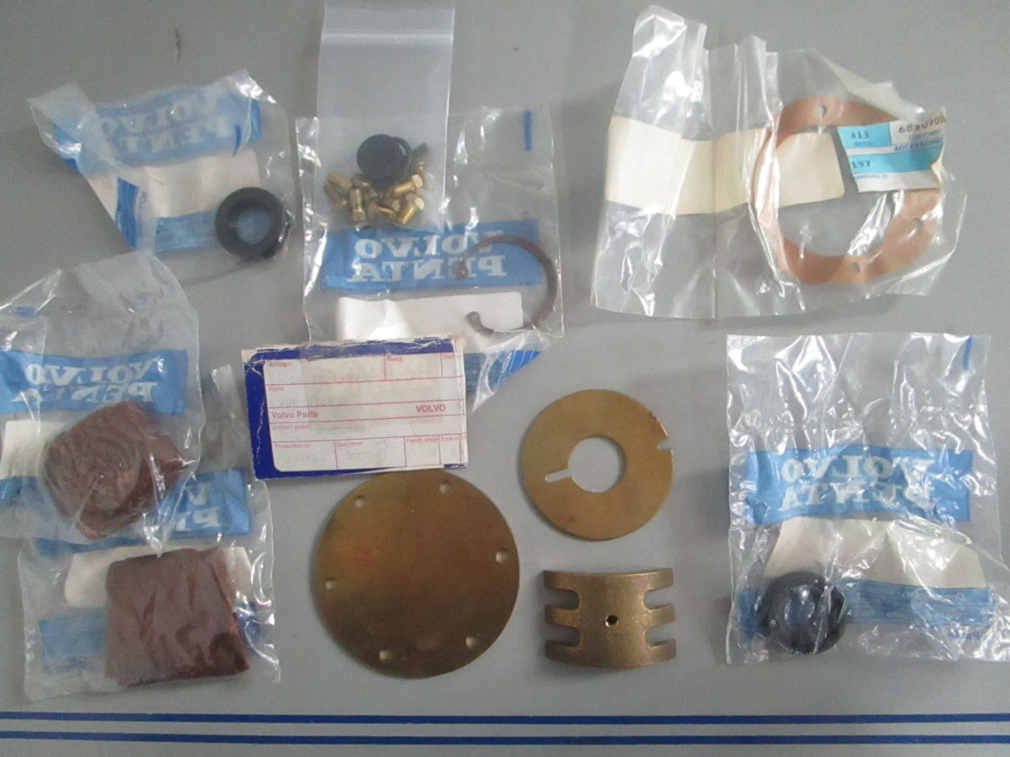 NEW OEM 876829 Volvo Penta Water Pump Kit 0820