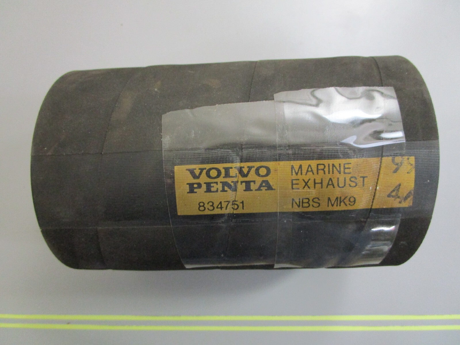 *NEW OEM* 0810 Volvo Penta Exhaust Hose 834751