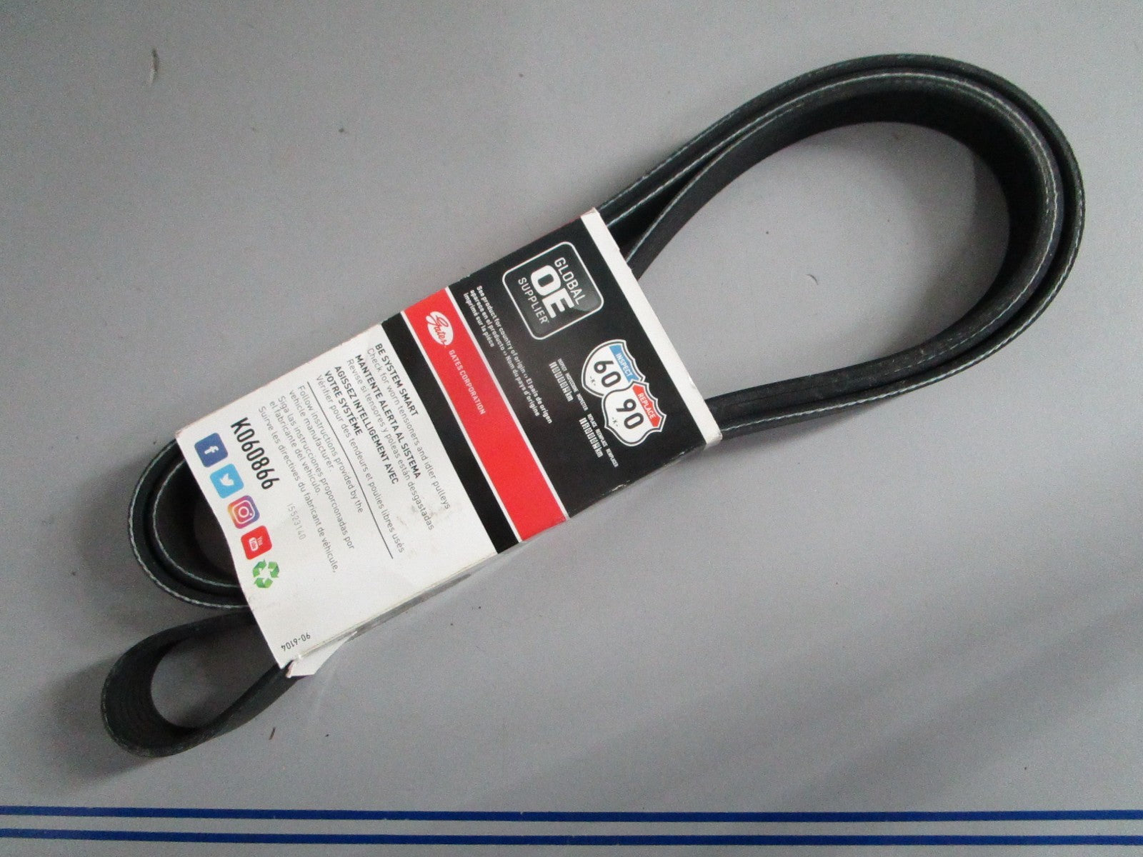 NEW K060866 Gates Micro-V Serpentine Belt 0820