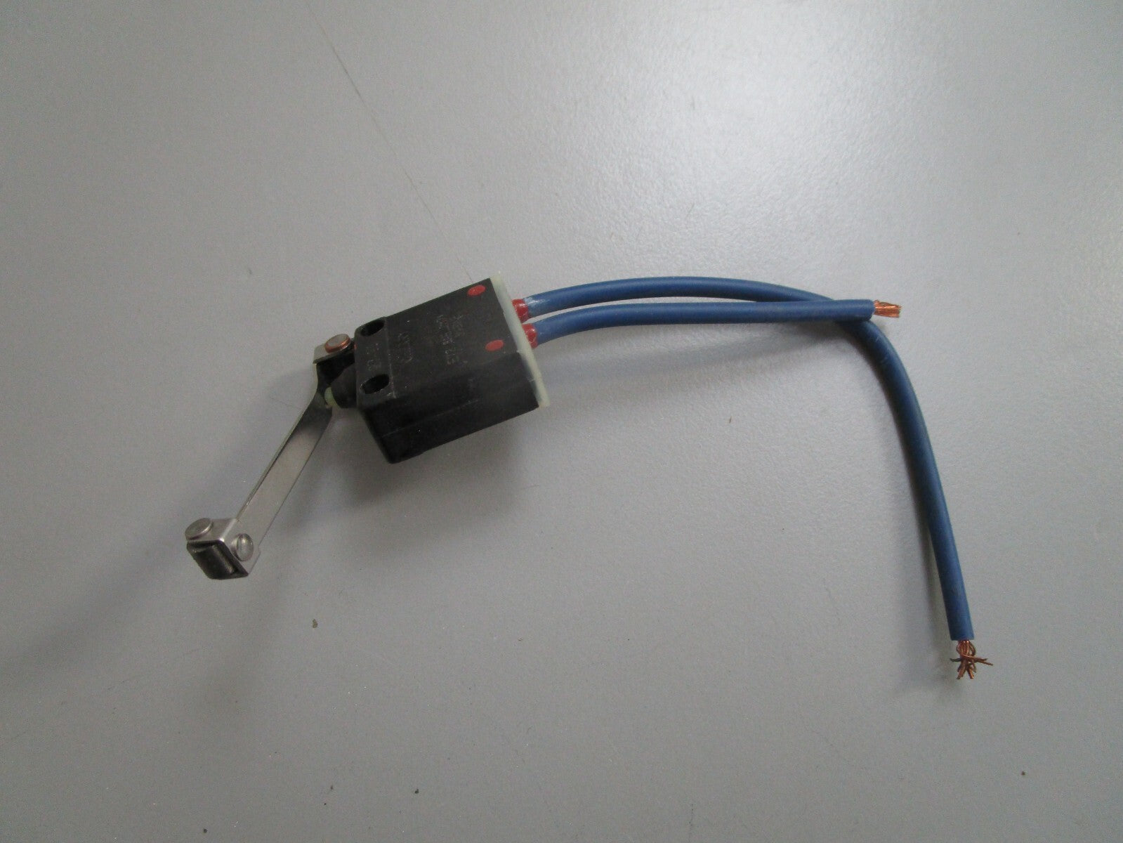 *NEW OEM* 0820 OMC Johnson Evinrude Switch Ay 986899 0986899