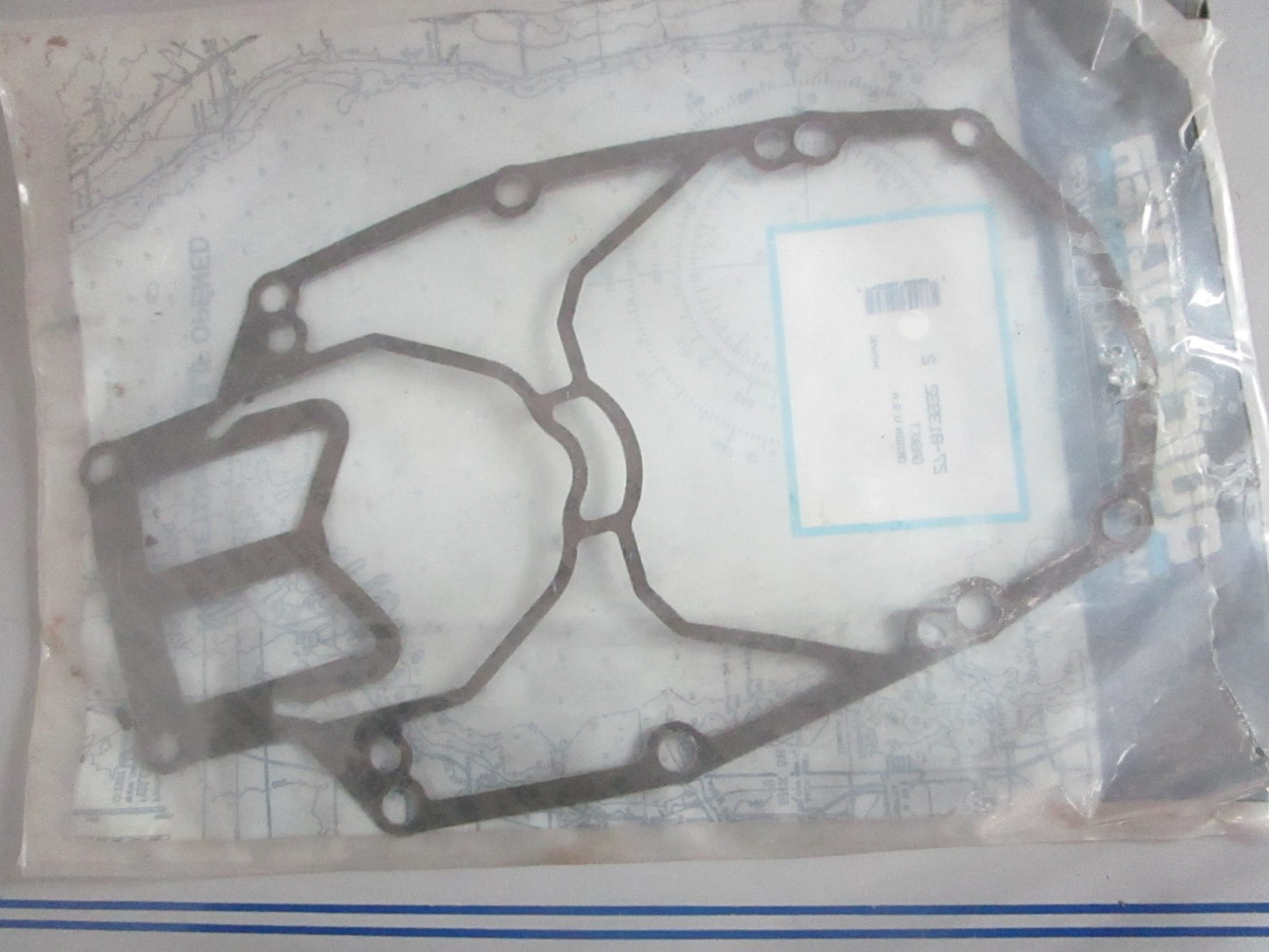 NEW OEM 27-813932 2 Mercury Quicksilver Gasket 0820