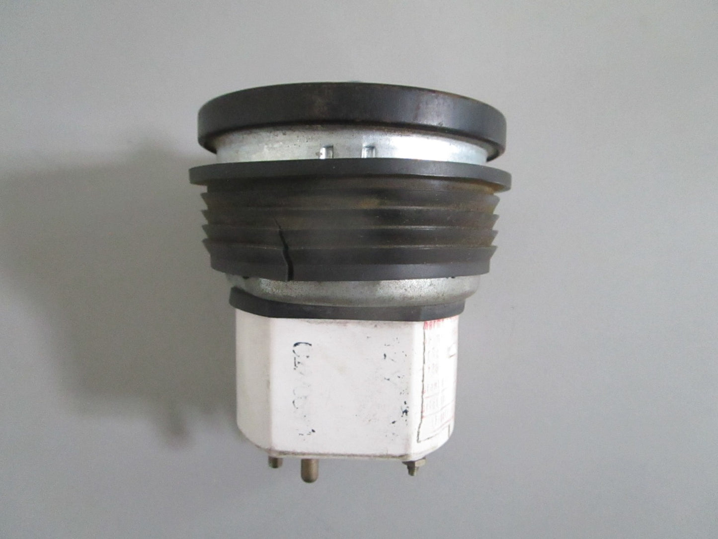 NEW OEM 1075420011 Mercedes-Benz Clock 0820