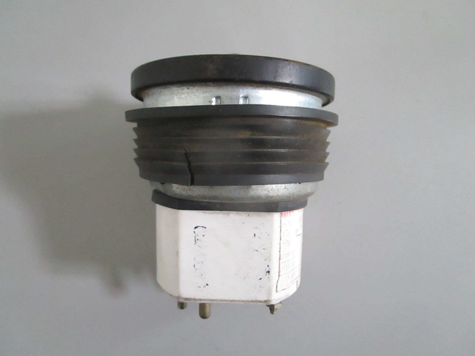 NEW OEM 1075420011 Mercedes-Benz Clock 0820