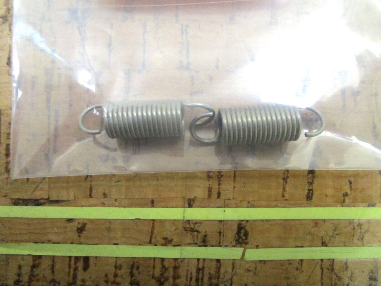 *NEW OEM* (LOT OF 2) 0750 Volvo Penta SPRING 897841