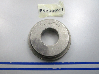 NEW OEM 23-F5230099-1 Mercury Quicksilver Spacer 0810
