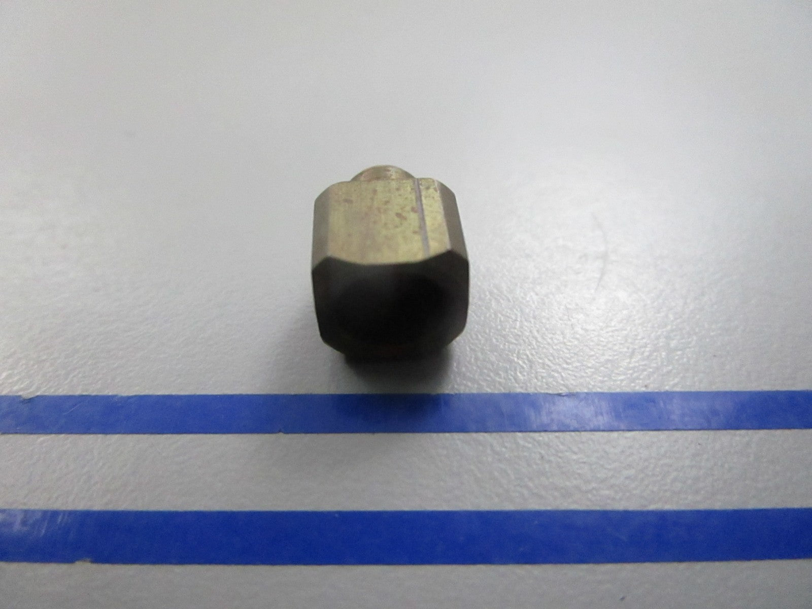 NEW OEM 303595 0303595 OMC Johnson Evinrude Valve 0810
